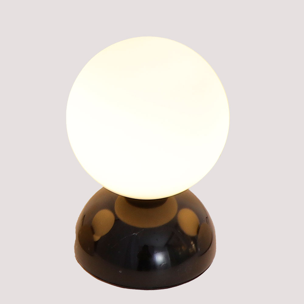 Lámpara de mesa G9 Liora de mármol negro vidrio blanco 22cm