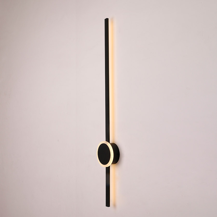 Lámpara led de pared Bego black con luz cálida 13W 90cm
